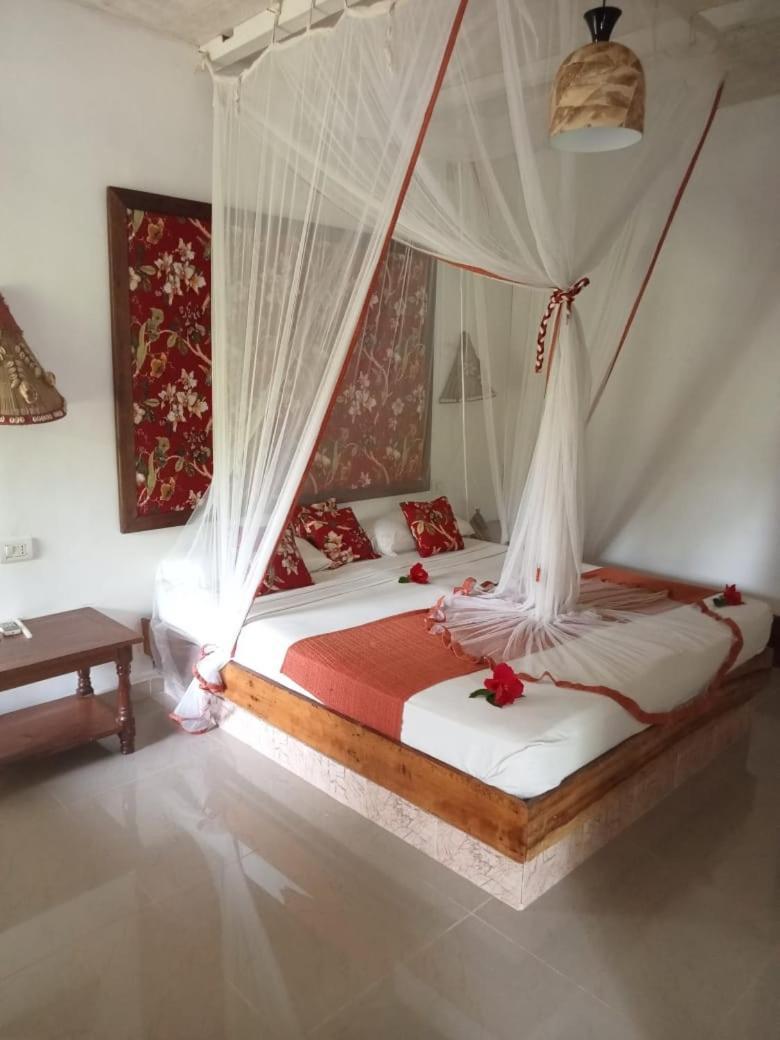 Madiro Hotel Nosy Be Exterior photo